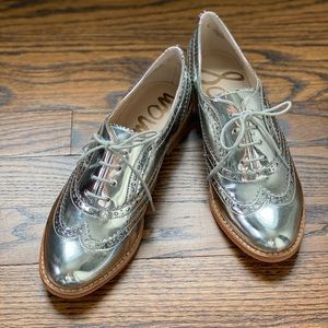 Sam Edelman lace up loafer. Brand new never wear. Pretty Silver color, size 6